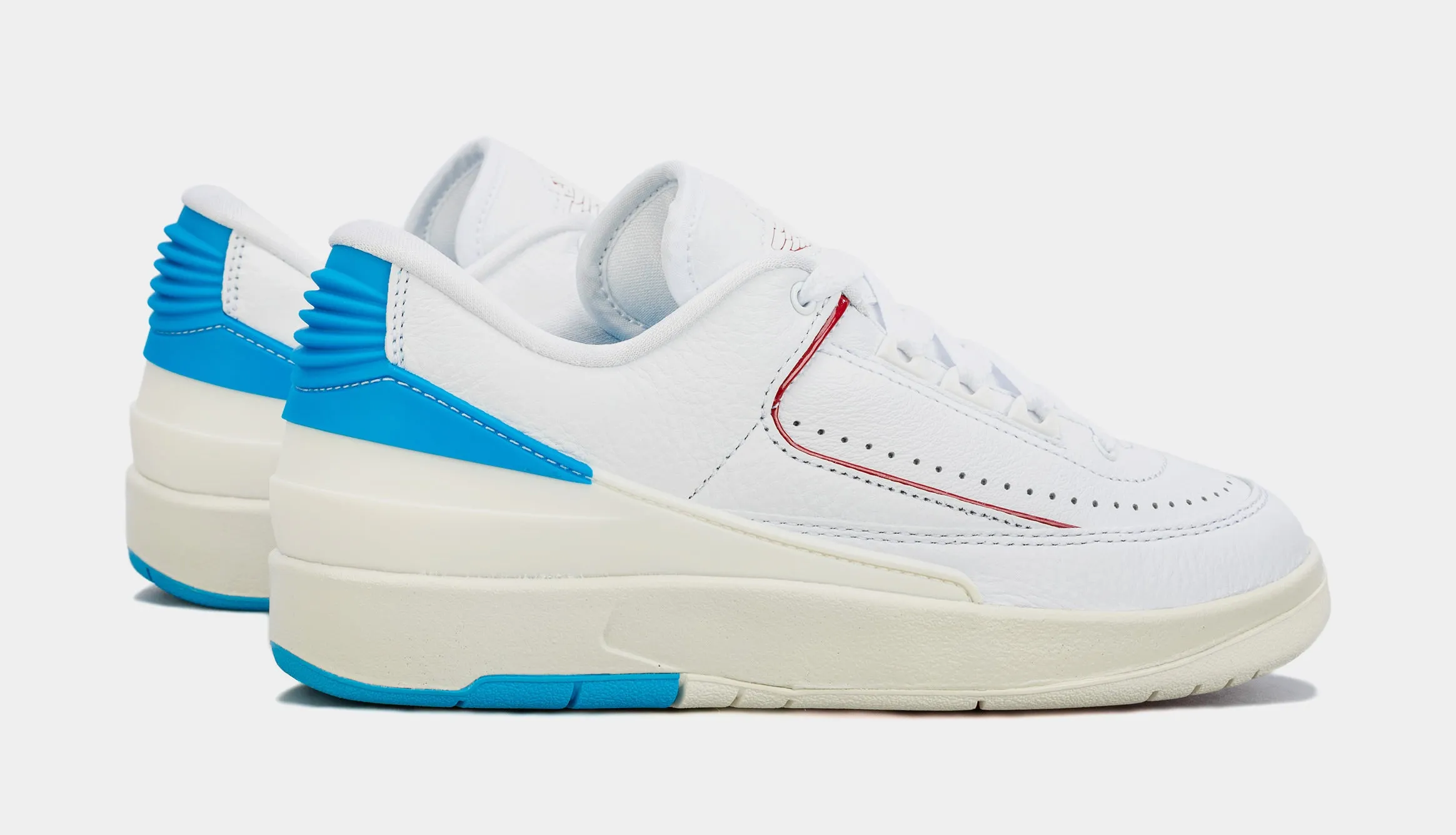 Air Jordan 2 Retro Low Gym Red Dark Powder Blue Womens Lifestyle Shoes (Red/White/Blue)