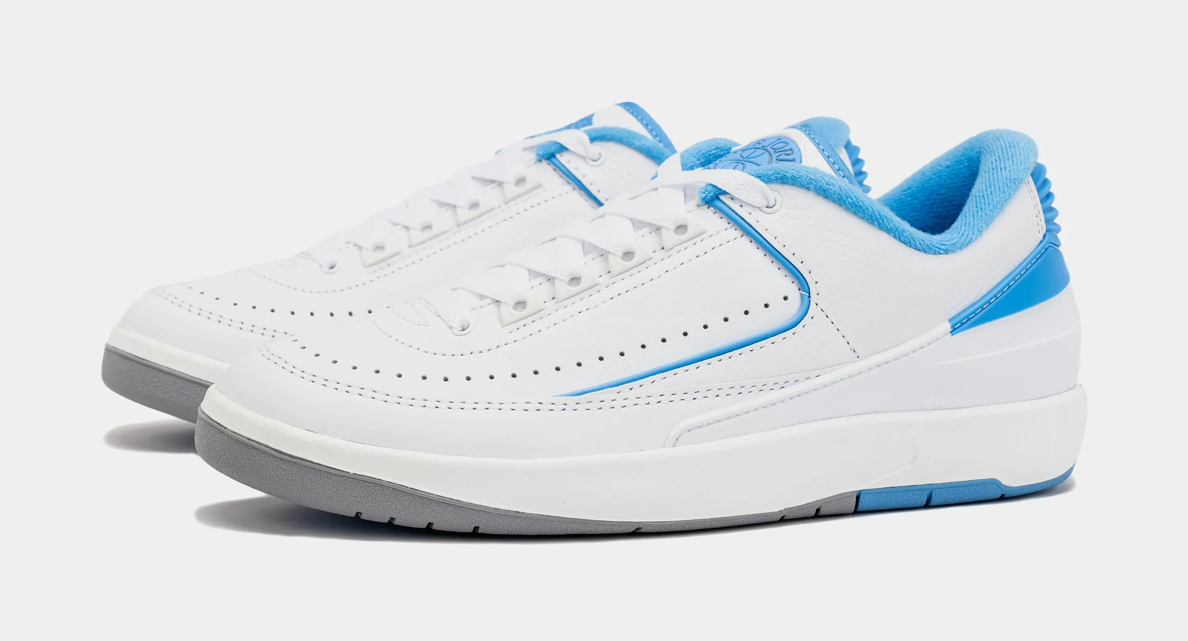 Air Jordan 2 Retro Low University Blue Mens Lifestyle Shoes (White/Blue) Free Shipping