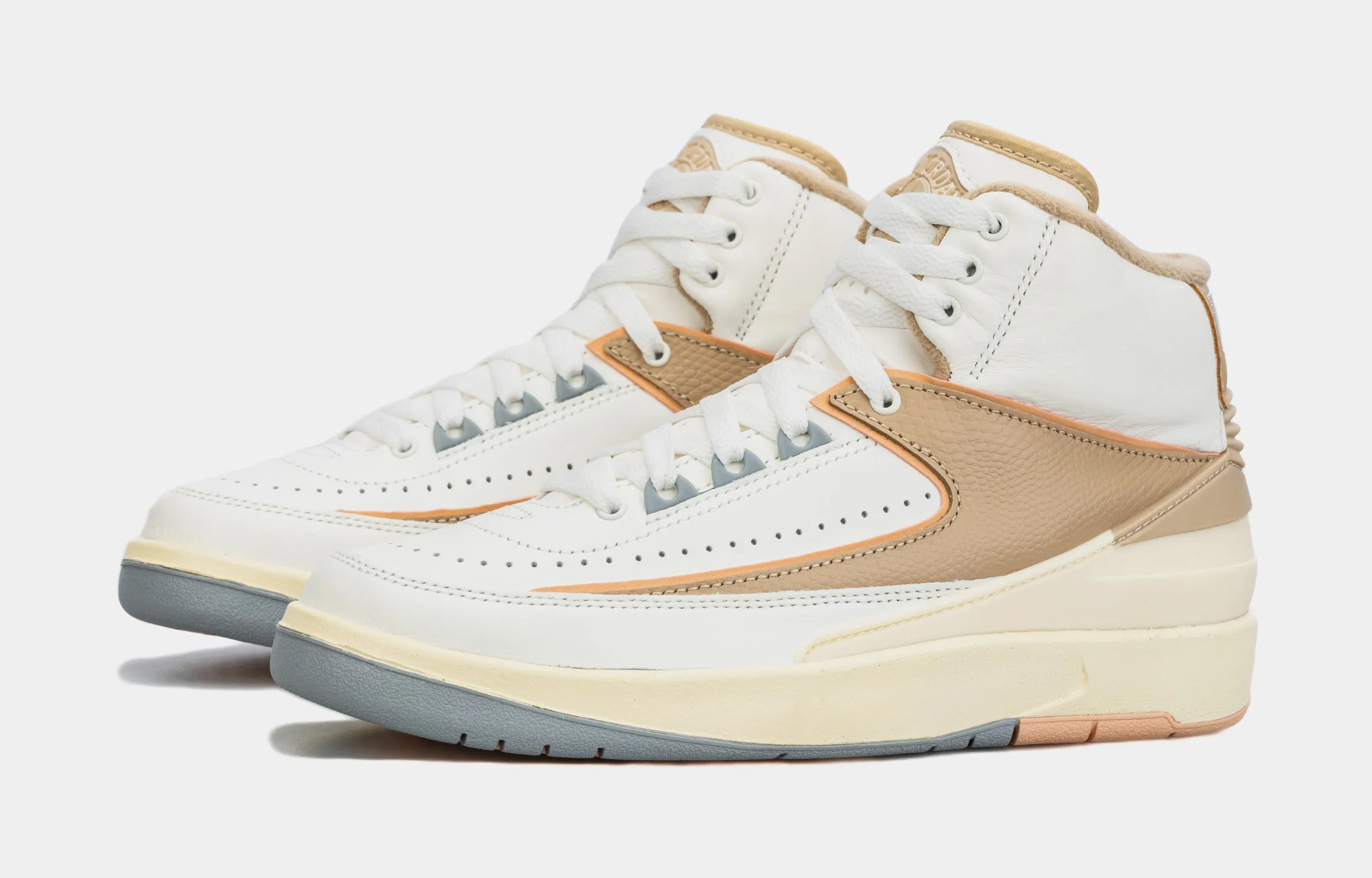 Air Jordan 2 Retro Sunset Haze Womens Lifestyle Shoes (Beige/White)