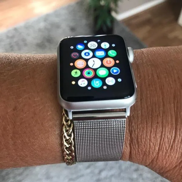 Apple Watch Band Milanese Mesh Sleek Loop Steel Watchband w Buckle 7 6