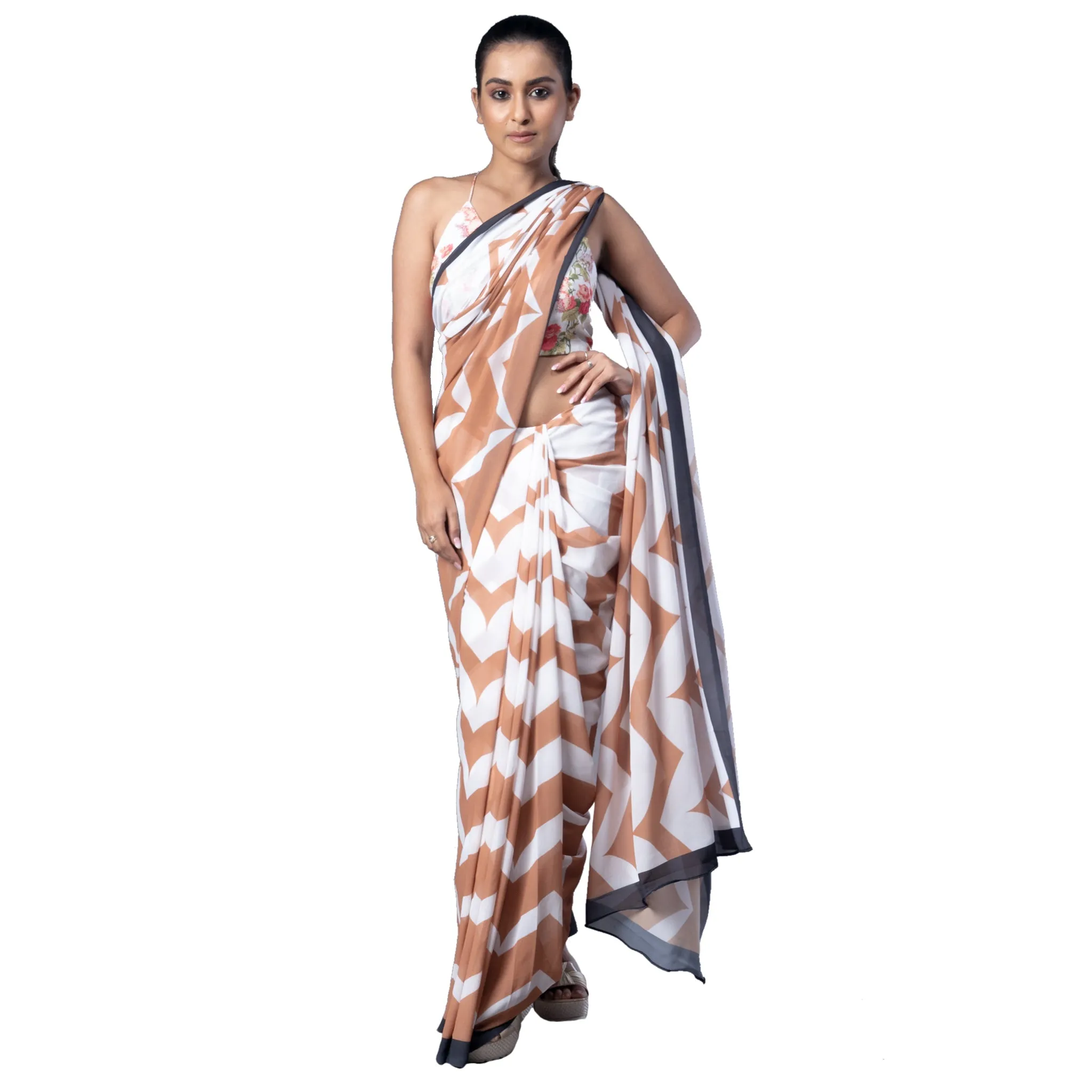 Women Elizabeth Blended Georgette Digital Printed Saree